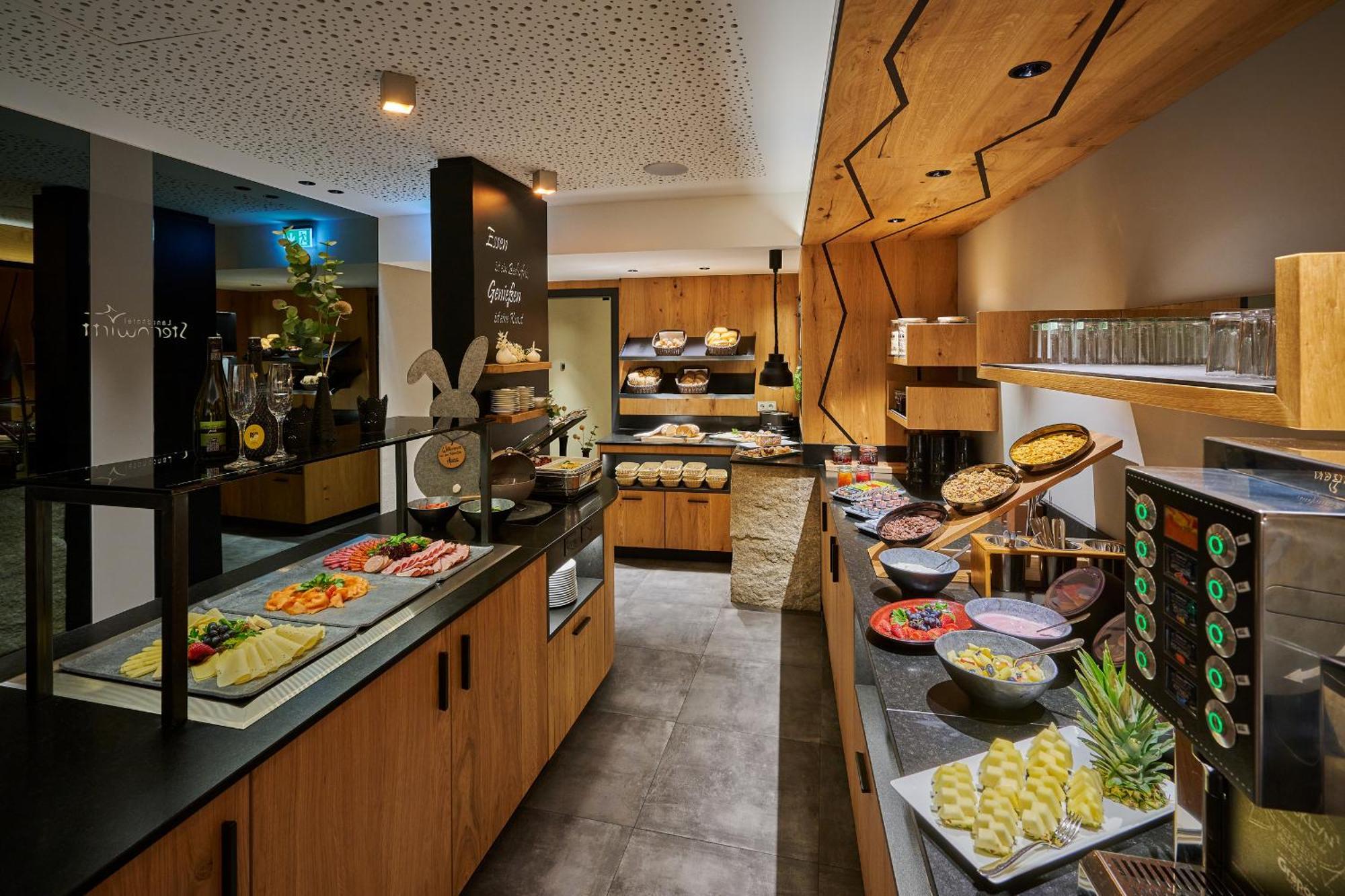 Landhotel Sternwirt - Das Wellnesshotel Zwischen Nuernberg Und Amberg Хёген Экстерьер фото